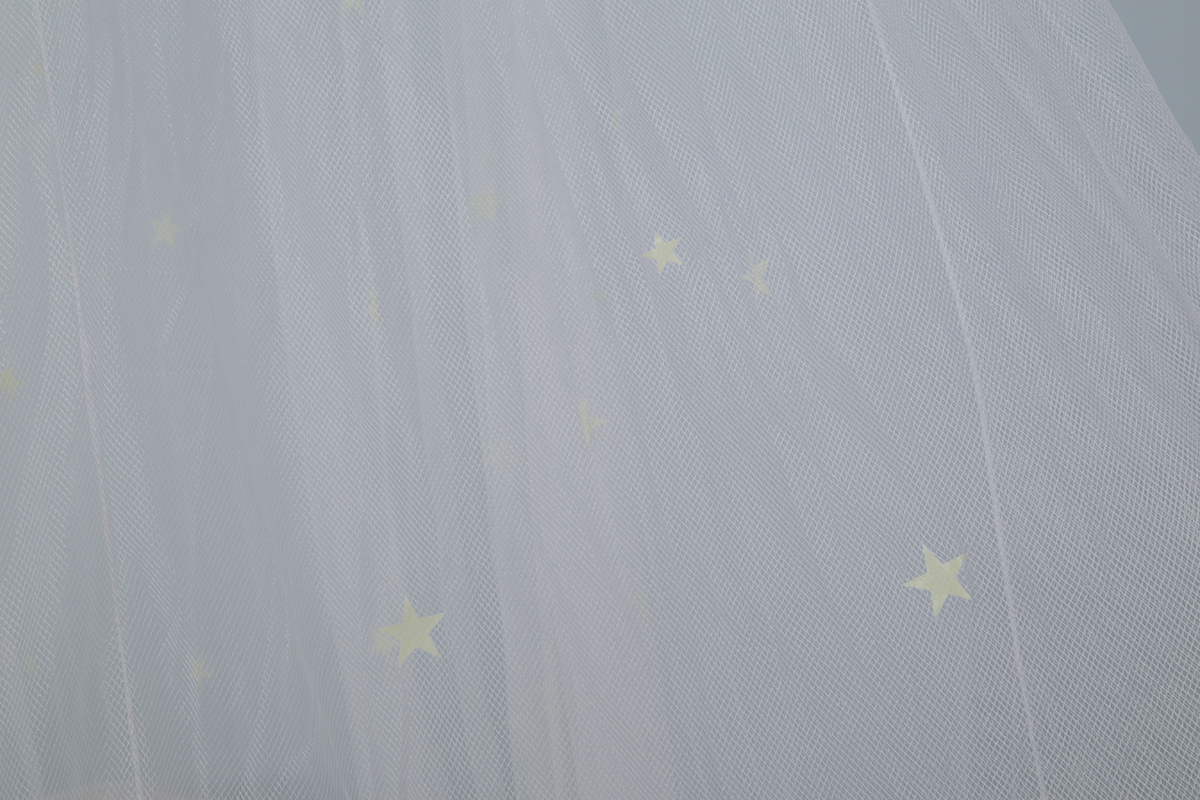 Cama de lujo Hermosa mosquitera colgante con estrellas luminosas