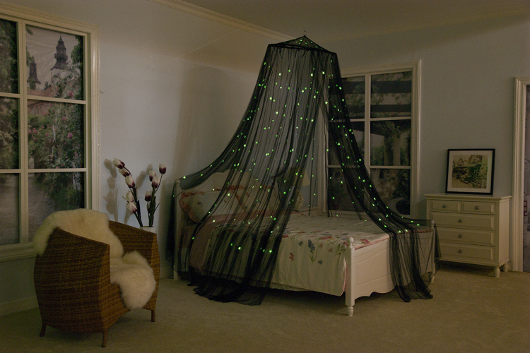 Venta caliente luminoso Stas decoración cama dosel plegable protección mosquiteros