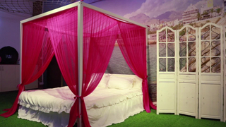 2020 nueva tendencia real y romántica Roma vacaciones pantalla cielo princesa cama dosel